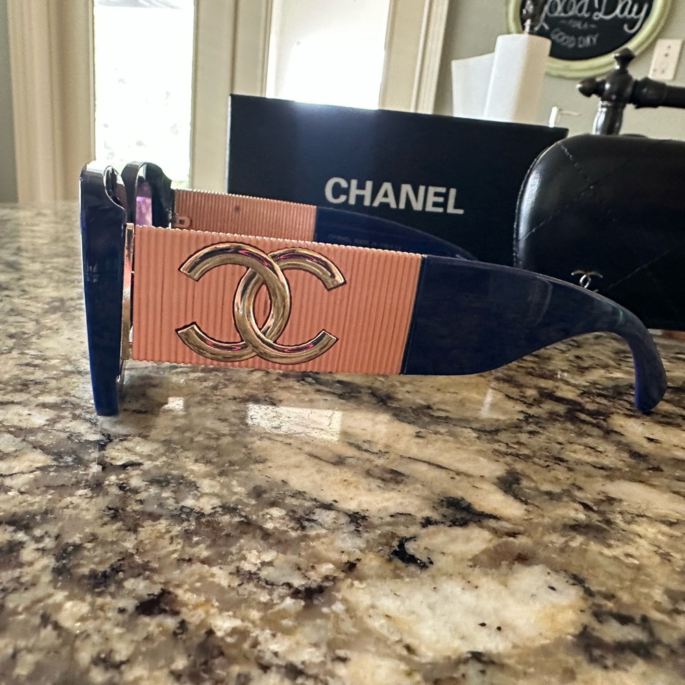 Vintage CC Chanel Navy and Peach Sunglasses